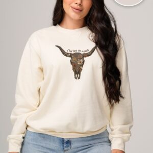Crewneck Natural Chu Ben au Ranch, design Crâne Fleuri